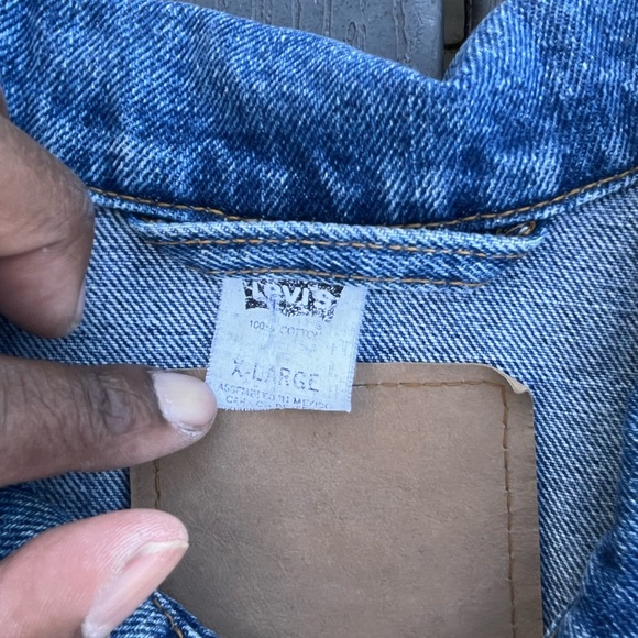 Vintage Levi’s 70507 Blue Denim Trucker Jacket 90s Copper Buttons Batwing Tag XL - Picture 6 of 9